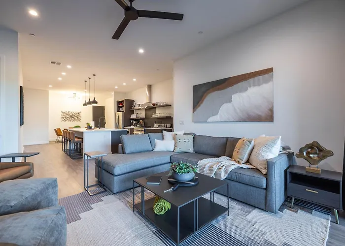 3 Bedrooms Holiday home *