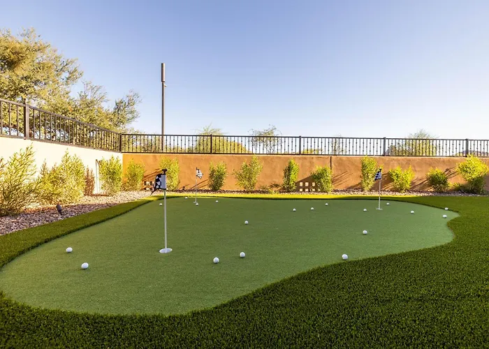 3 Bedrooms Scottsdale